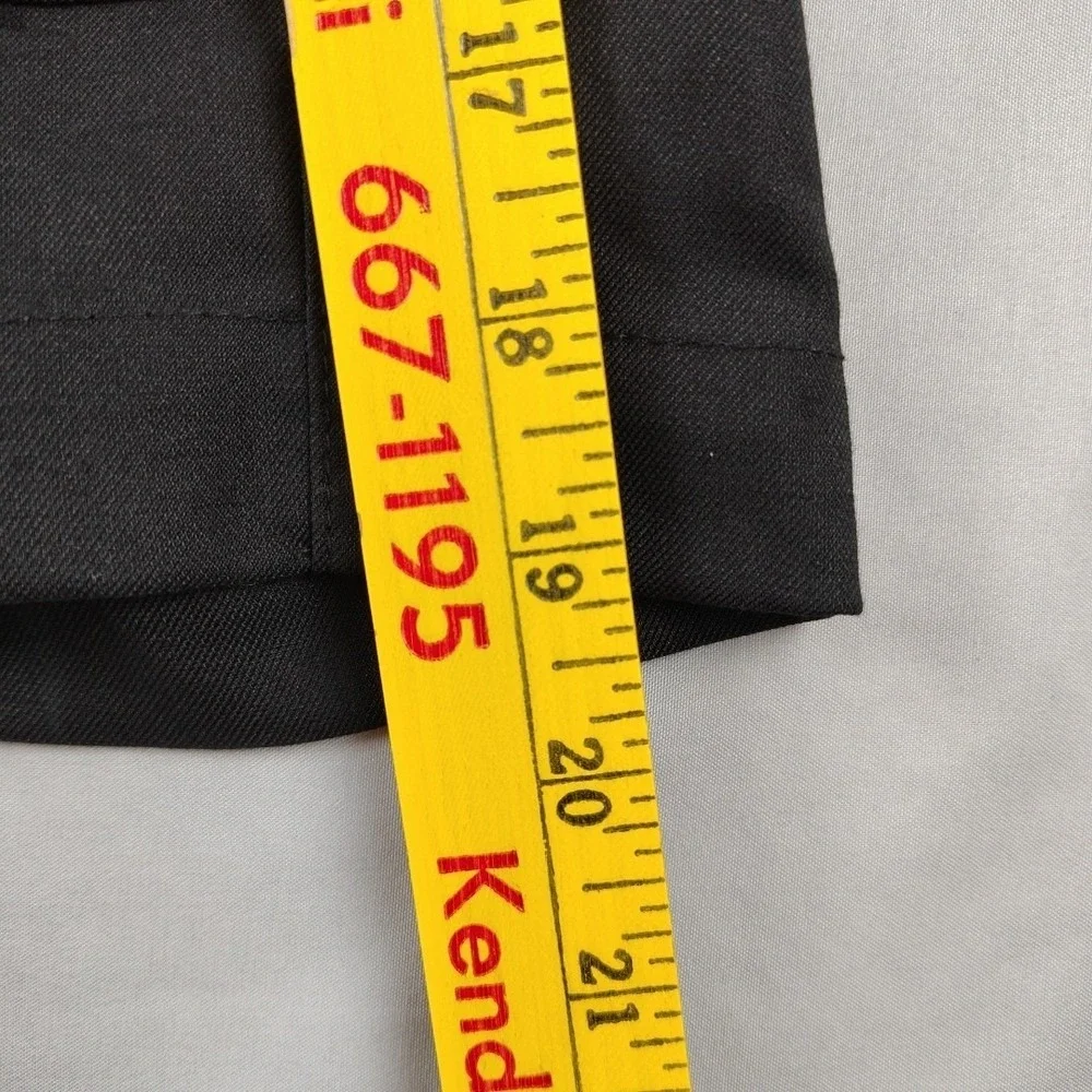 Hallstatt Cargo Shorts Mens Size 30x9 Black Breathable Stretch Comfort NWT
